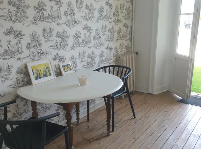 Cosy Face A La Mayenne